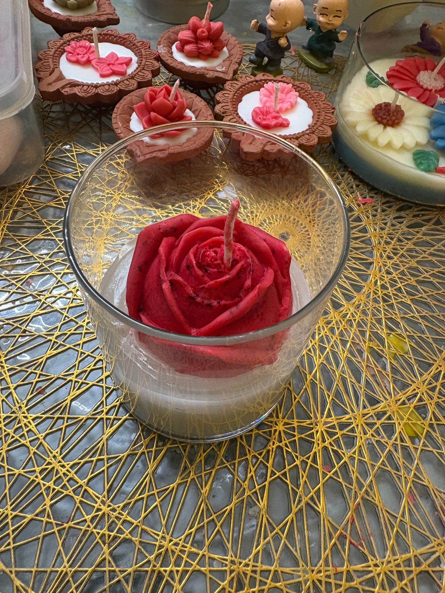 Classic Rose Glass Candle 🌹