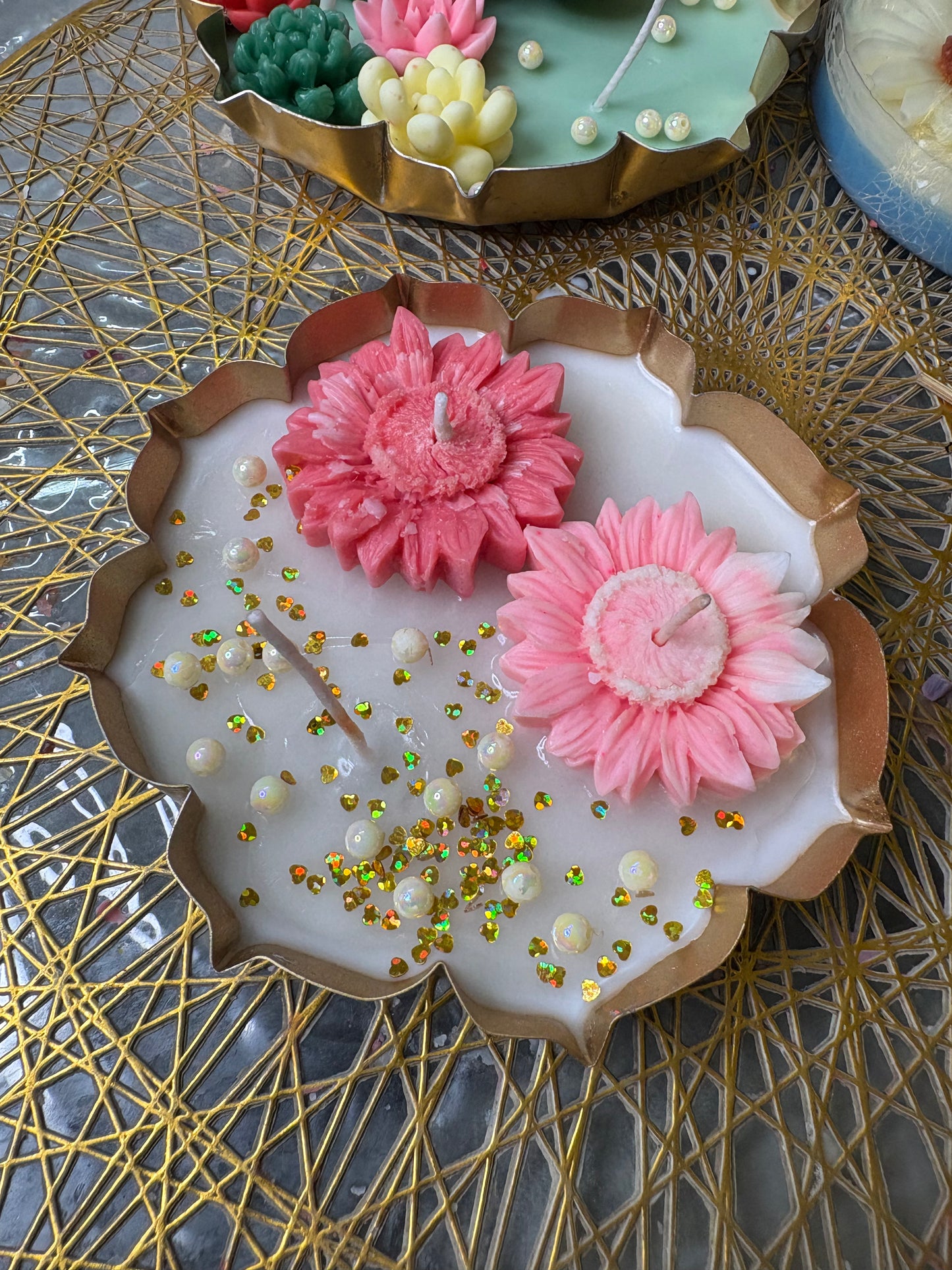 Festive Pink Bloom Urli Candle 🌸