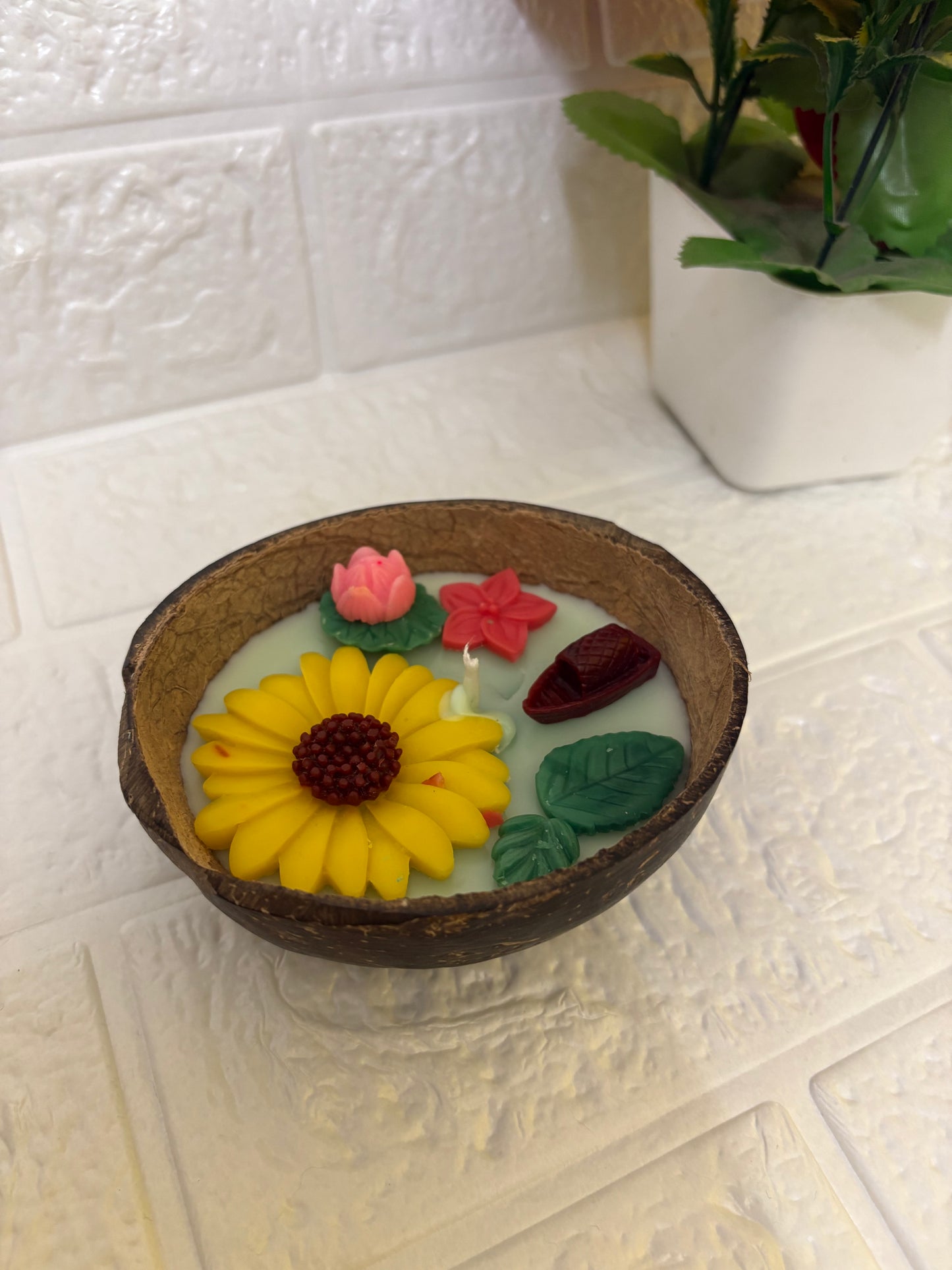Daisy Flower Candle