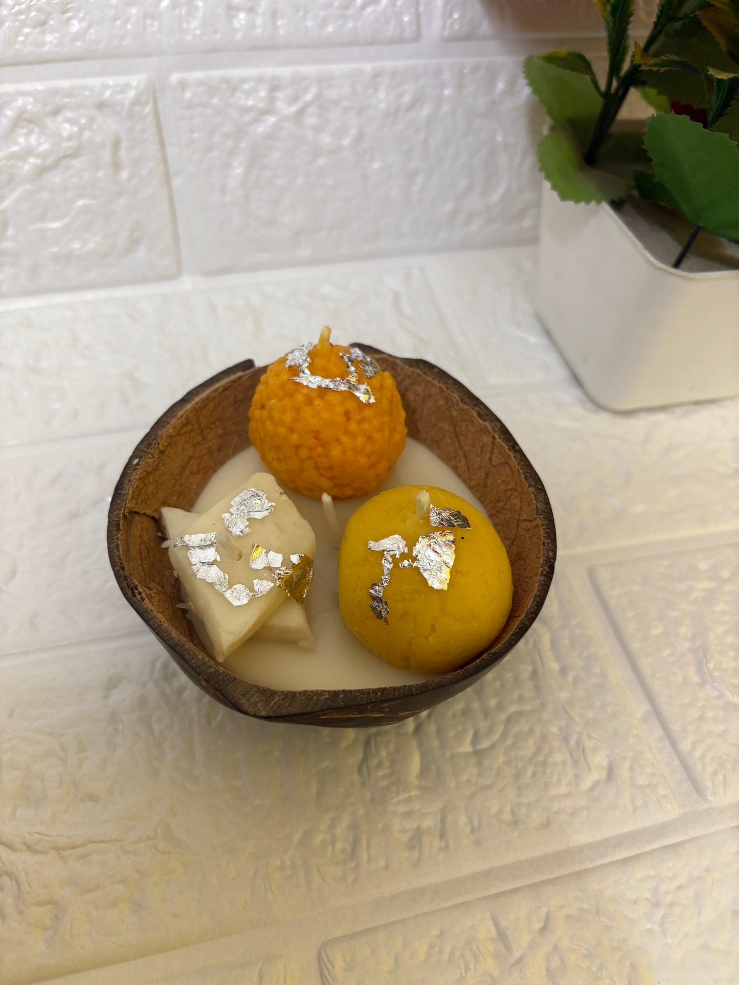 Mithai Bowl Candle (Coconut Shell)